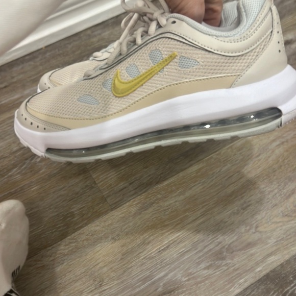 NWT NIKE AIR MAX SNEAKERS NEW  COLLECTION - Picture 4 of 5